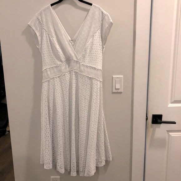 Lace white dress NWOT - Picture 1 of 7